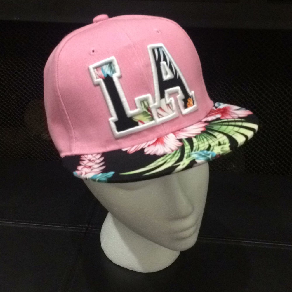 🌸 Pink Floral LA SnapBack 🌸